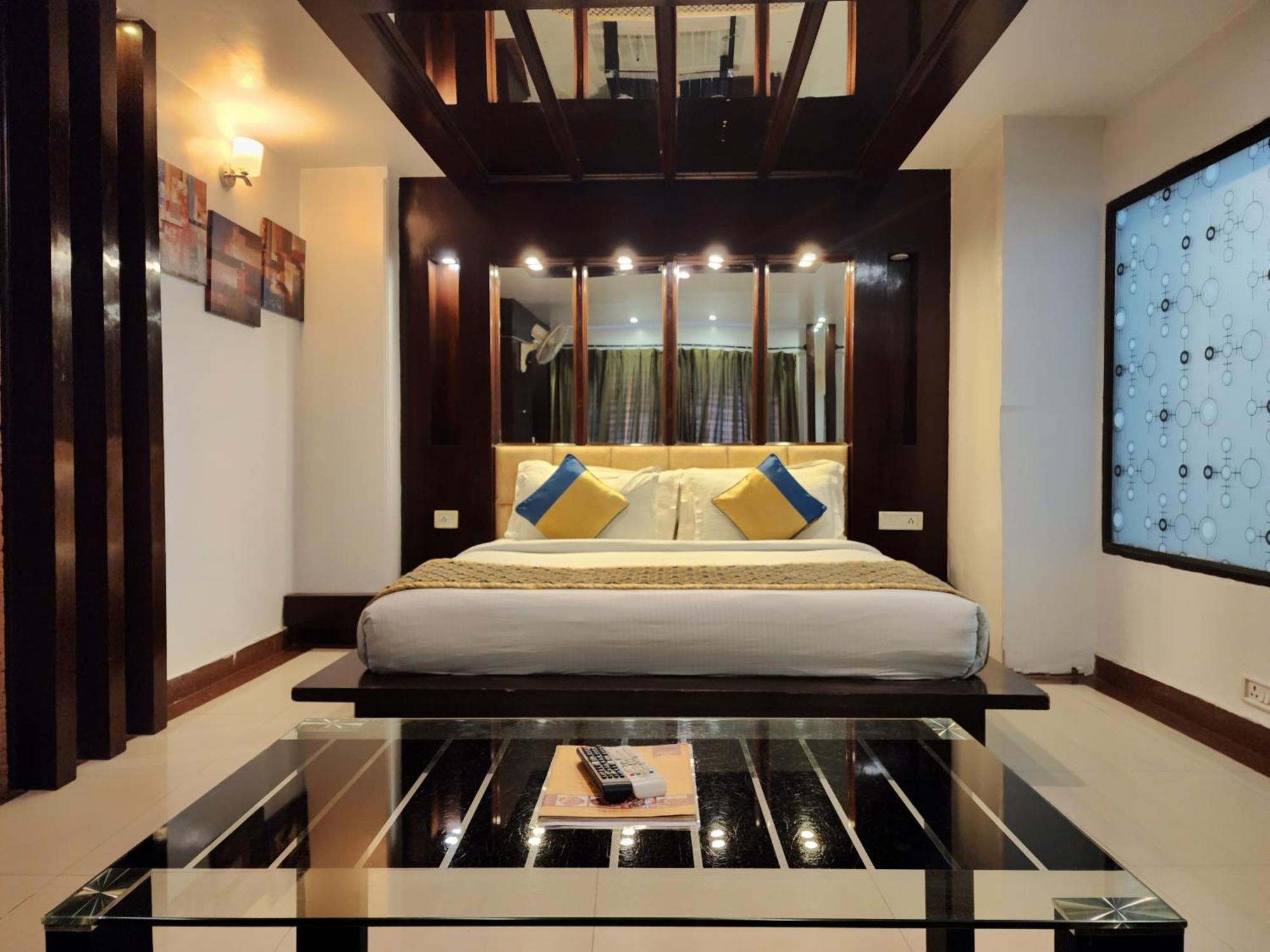 Hotel Surya Shimla Buitenkant foto