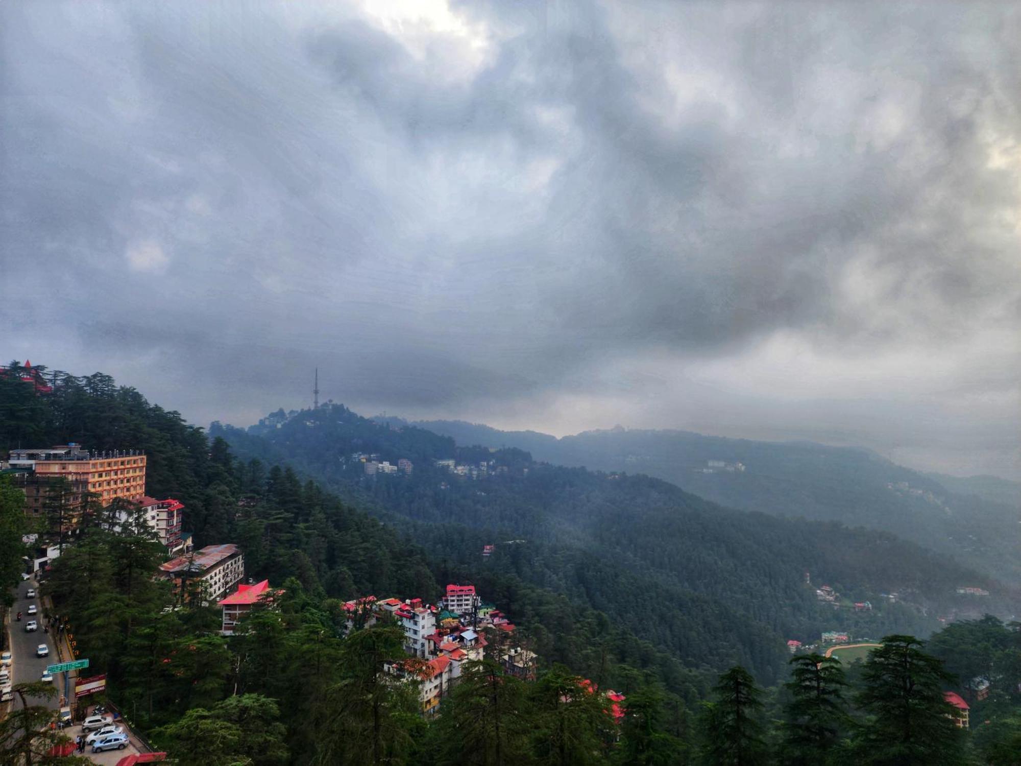 Hotel Surya Shimla Buitenkant foto