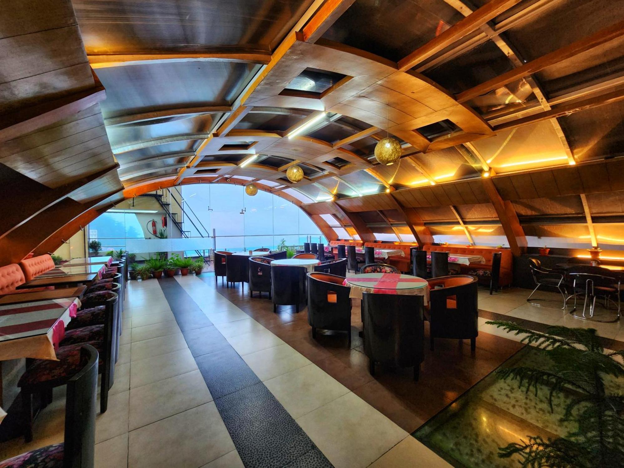 Hotel Surya Shimla Buitenkant foto