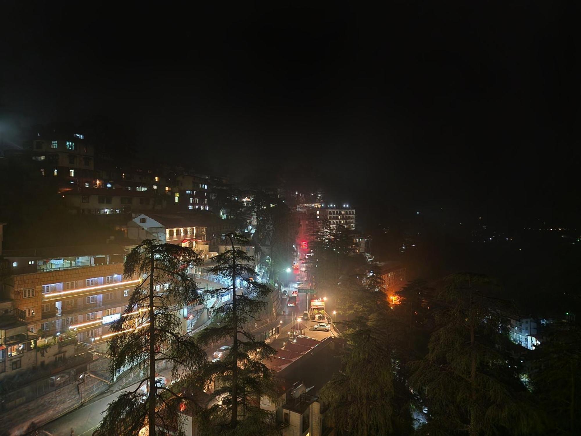 Hotel Surya Shimla Buitenkant foto