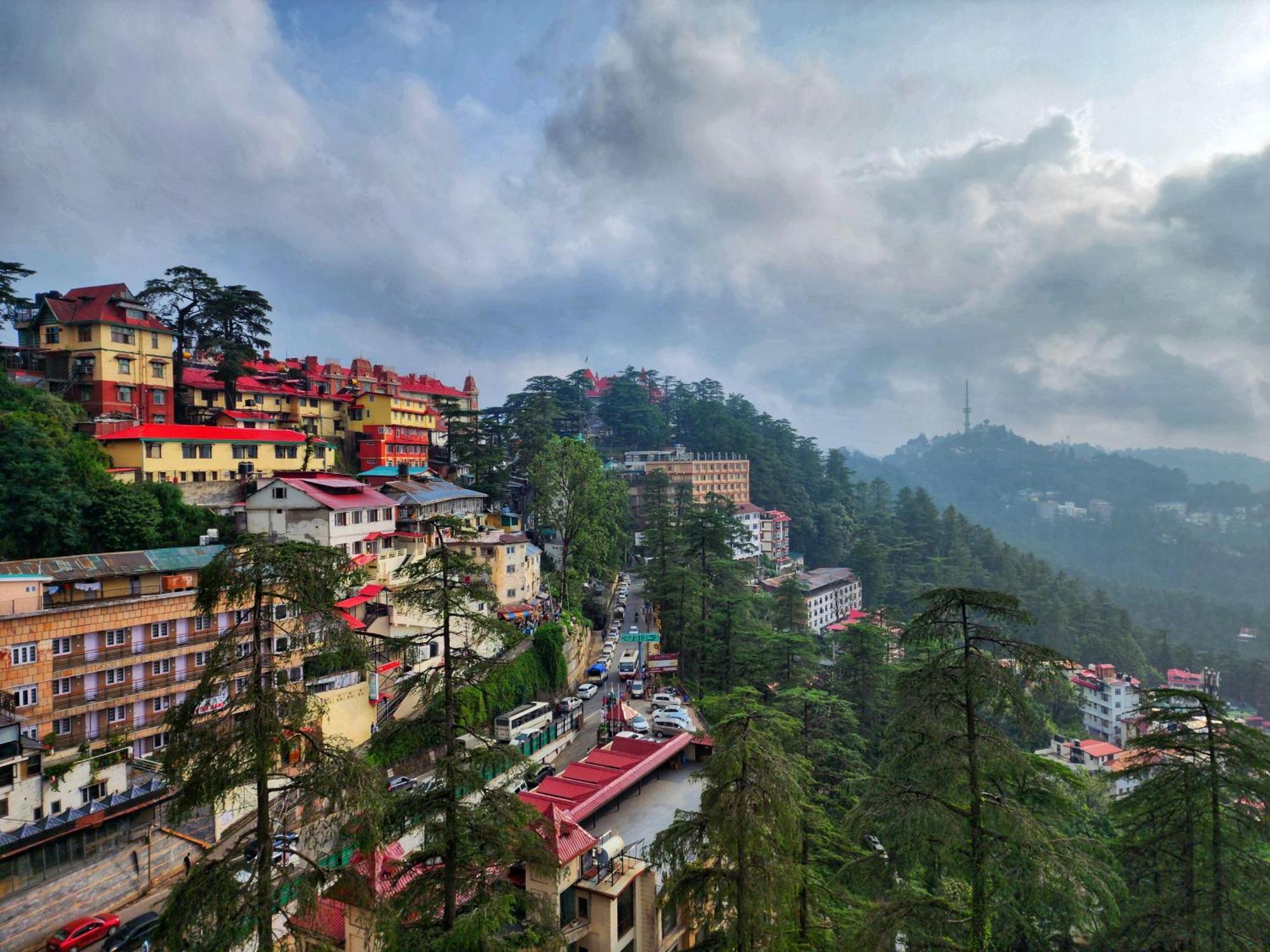 Hotel Surya Shimla Buitenkant foto