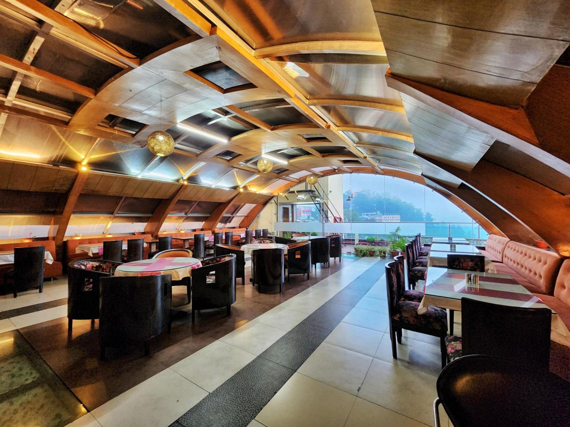 Hotel Surya Shimla Buitenkant foto